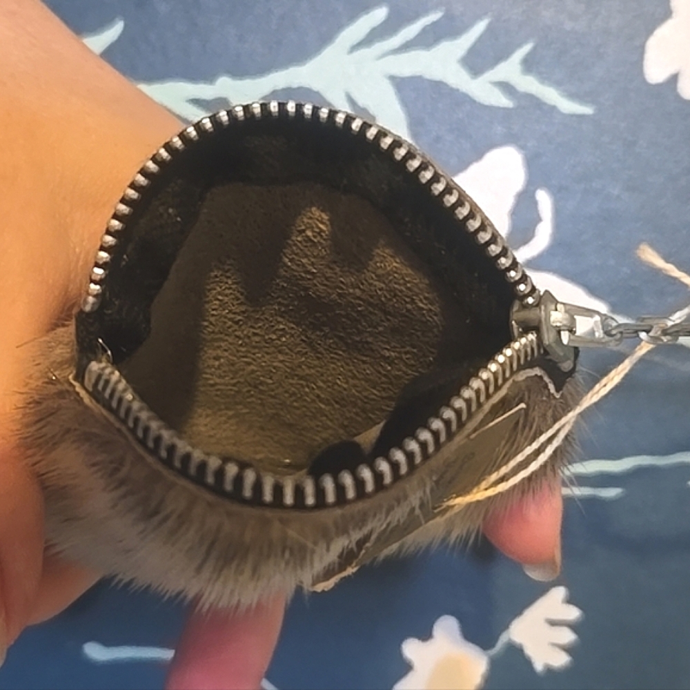 Vintage Fur Coin Purse - Picture 3 of 5